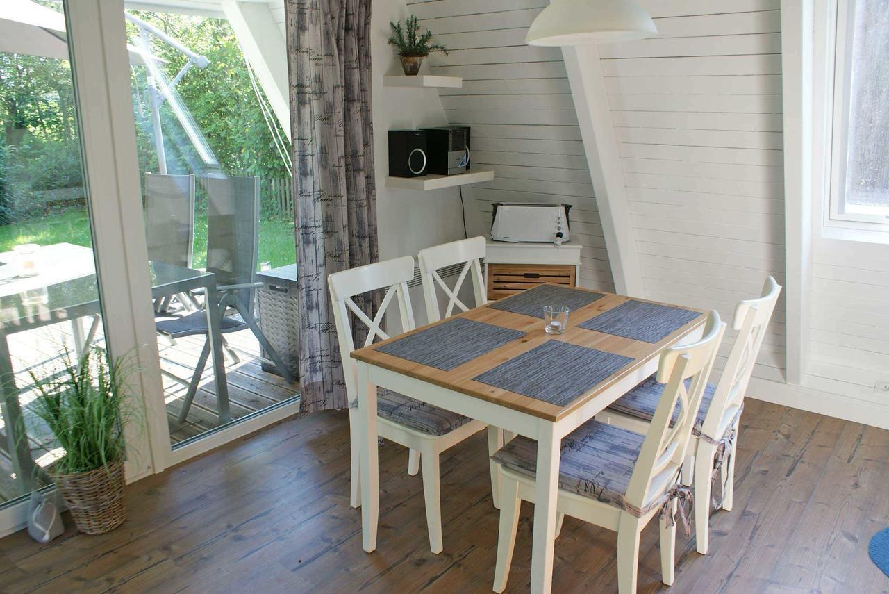 Zeltdachhaus Mit Moderner Ausstattung Villa Damp Buitenkant foto