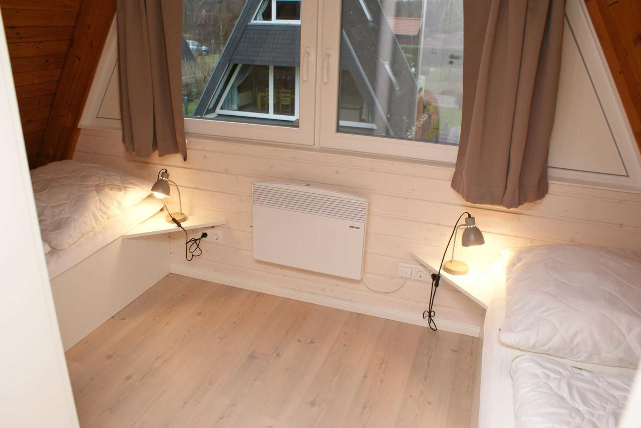 Zeltdachhaus Mit Moderner Ausstattung Villa Damp Buitenkant foto